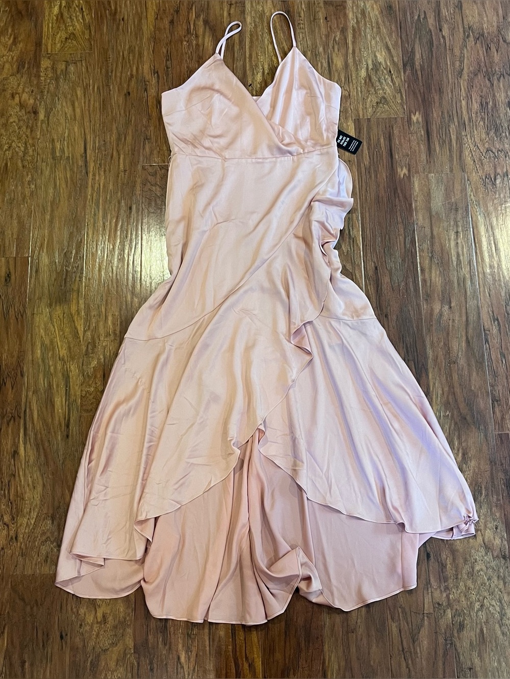 Express NWT Light Pink Strappy Riddle Formal Sun Dress women’s medium
